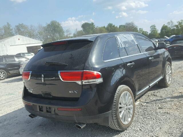 2LMDJ6JK4BBJ13050 - 2011 LINCOLN MKX BLACK photo 4