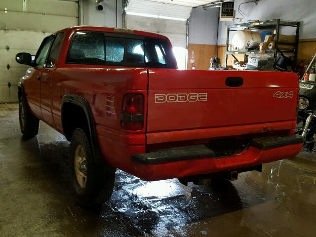 3B7HF13Z0YM238828 - 2000 DODGE RAM 1500 RED photo 3