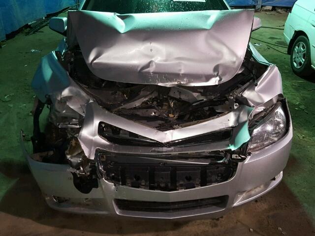 1G1ZH57B394267975 - 2009 CHEVROLET MALIBU 1LT SILVER photo 9