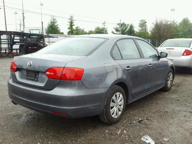 3VW1K7AJXDM201841 - 2013 VOLKSWAGEN JETTA BASE Մոխրագույն լուսանկար 4
