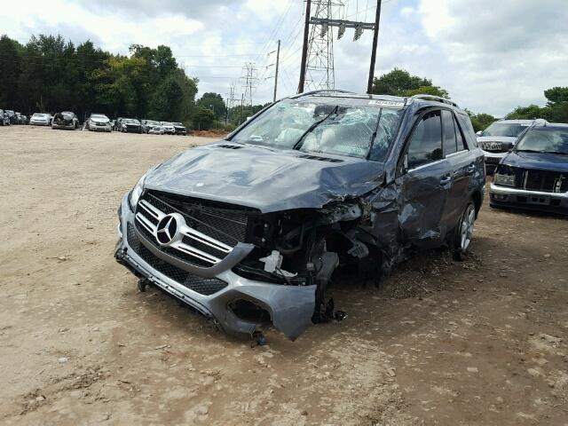 4JGDA5HBXHA943421 - 2017 MERCEDES-BENZ GLE GRAY photo 2