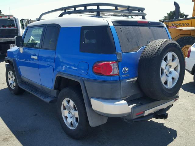 JTEBU11F370025793 - 2007 TOYOTA FJ CRUISER BLUE photo 3