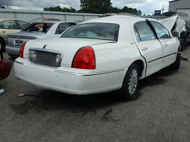 1LNHM81W95Y620391 - 2005 LINCOLN TOWN CAR S WHITE photo 4