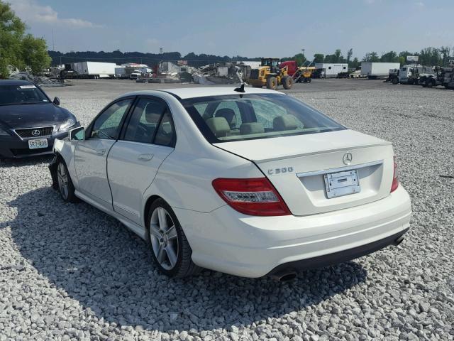 WDDGF5EB4BA498002 - 2011 MERCEDES-BENZ C 300 WHITE photo 3