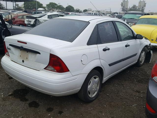 1FAFP33P72W201061 - 2002 FORD FOCUS LX WHITE photo 4