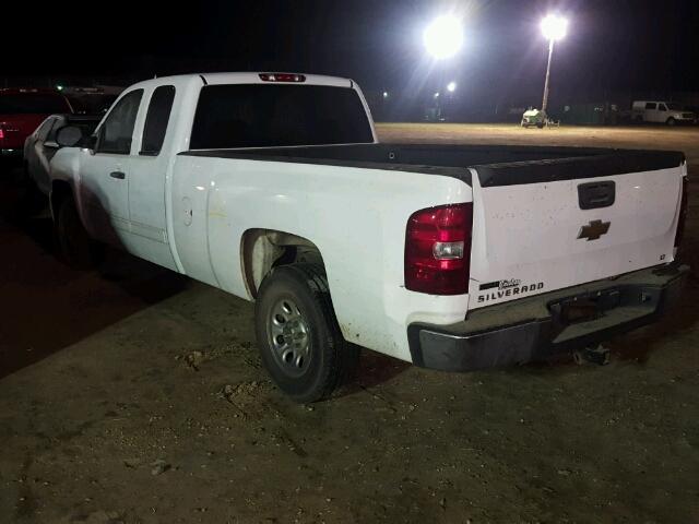 1GCSCSE02AZ284622 - 2010 CHEVROLET SILVERADO WHITE photo 3