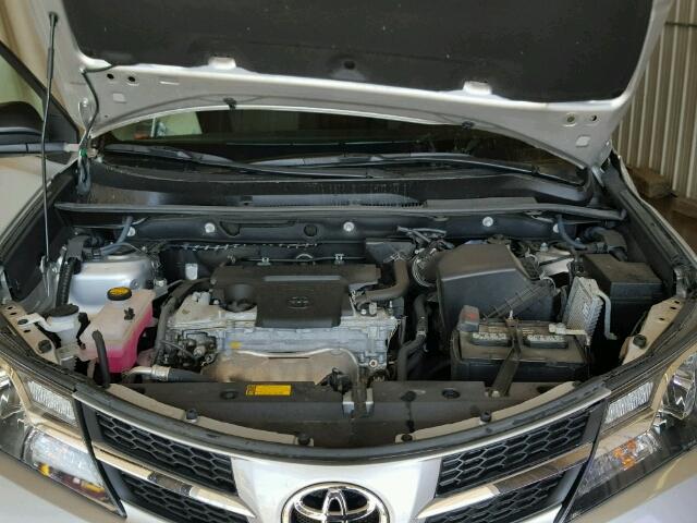 2T3BFREV0DW105266 - 2013 TOYOTA RAV4 LE SILVER photo 7