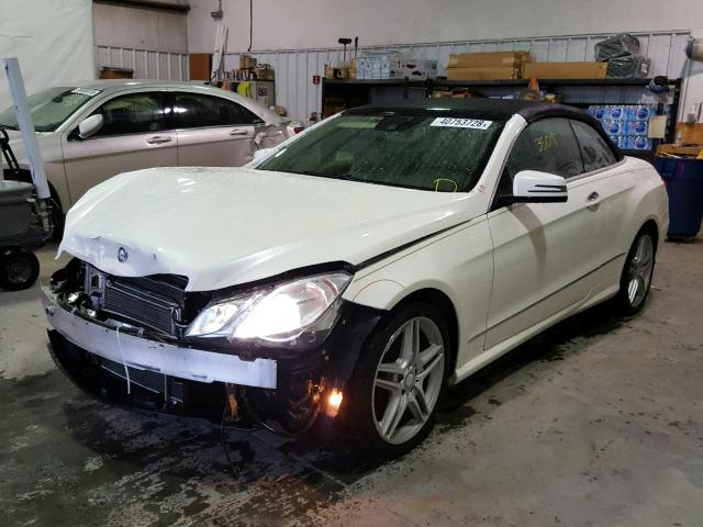 WDDKK7CF6BF080633 - 2011 MERCEDES-BENZ E 550 WHITE photo 2