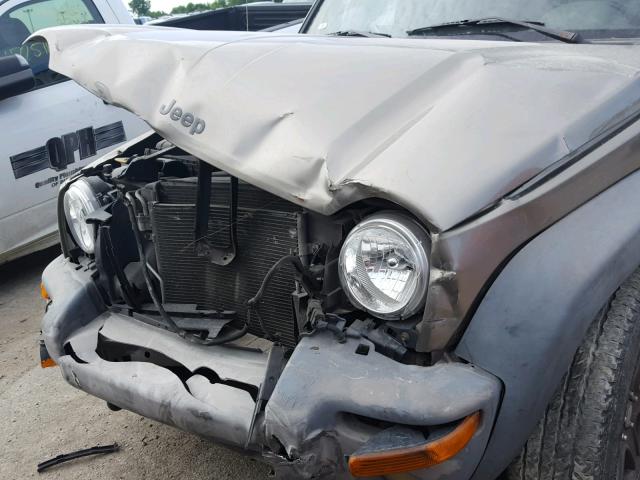 1J4GL38K92W366644 - 2002 JEEP LIBERTY RE BEIGE photo 9