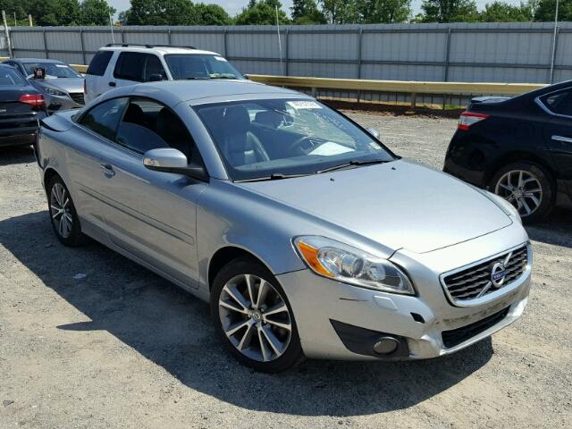 YV1672MC9BJ108971 - 2011 VOLVO C70 T5 SILVER photo 1