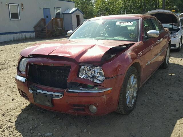 2C3KA63H77H832536 - 2007 CHRYSLER 300C RED photo 2