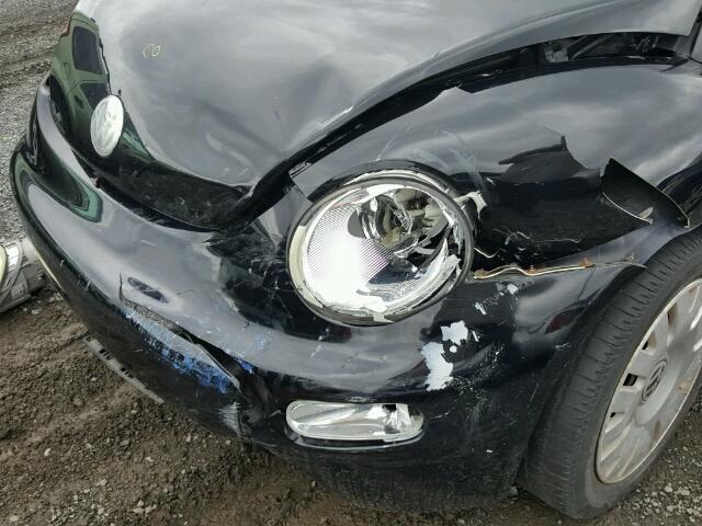 3VWBM31YX4M341957 - 2004 VOLKSWAGEN NEW BEETLE შავი ფოტო 9