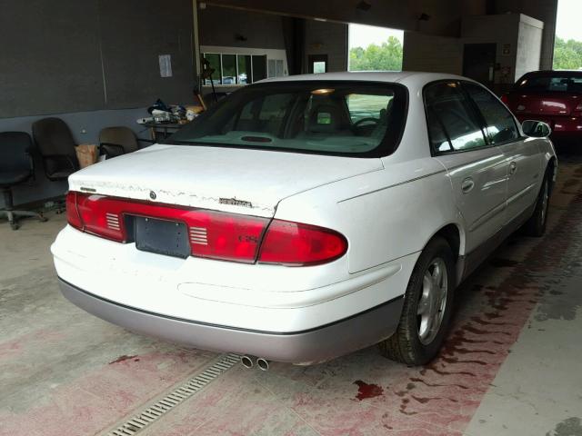 2G4WF5518Y1134712 - 2000 BUICK REGAL GS WHITE photo 4