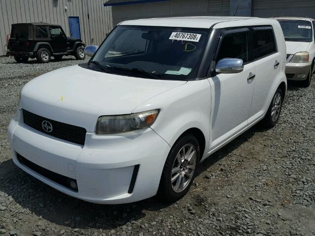 JTLZE4FE3A1099433 - 2010 TOYOTA SCION XB Weiß Foto 2