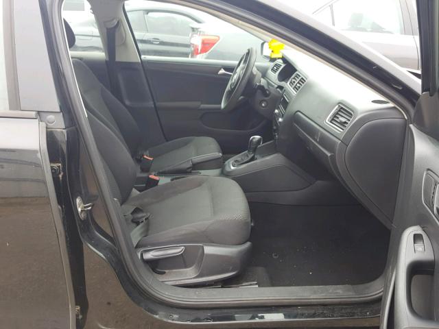 3VW2K7AJ4CM384320 - 2012 VOLKSWAGEN JETTA BASE Սև լուսանկար 5