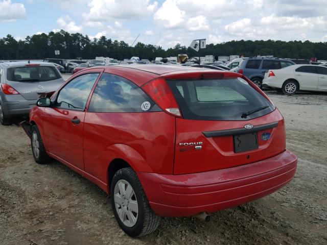 1FAFP31N77W150038 - 2007 FORD FOCUS ZX3 RED photo 3