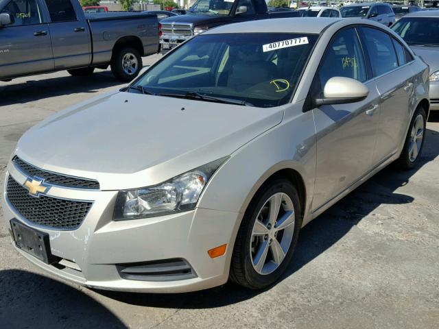 1G1PG5SC8C7244269 - 2012 CHEVROLET CRUZE LT CREAM photo 2