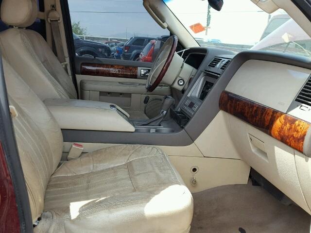 5LMFU27R44LJ20945 - 2004 LINCOLN NAVIGATOR 栗色 照片 5