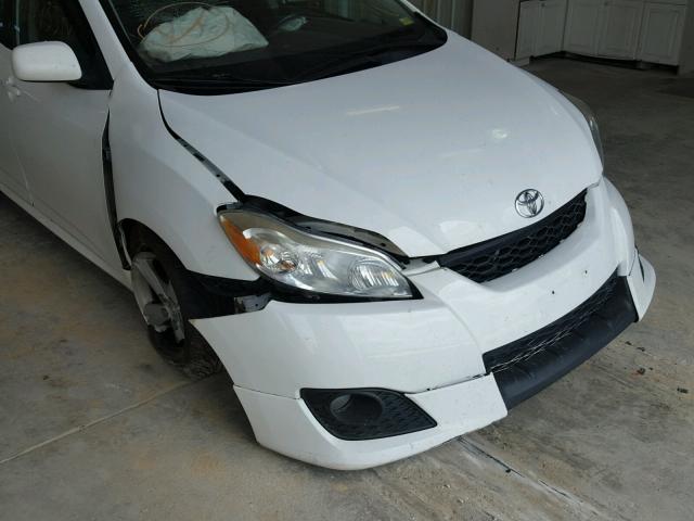 2T1KE40E19C012707 - 2009 TOYOTA COROLLA MA WHITE photo 9