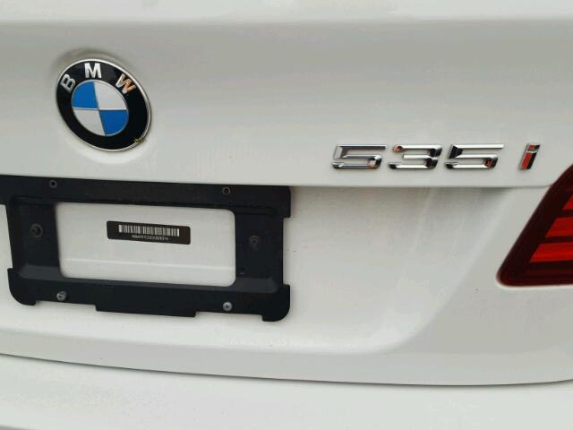 WBAFR7C52DC828374 - 2013 BMW 535 WHITE photo 9