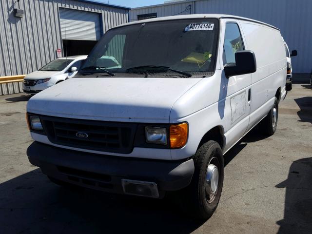 1FTNS24W74HA69222 - 2004 FORD ECONOLINE WHITE photo 2