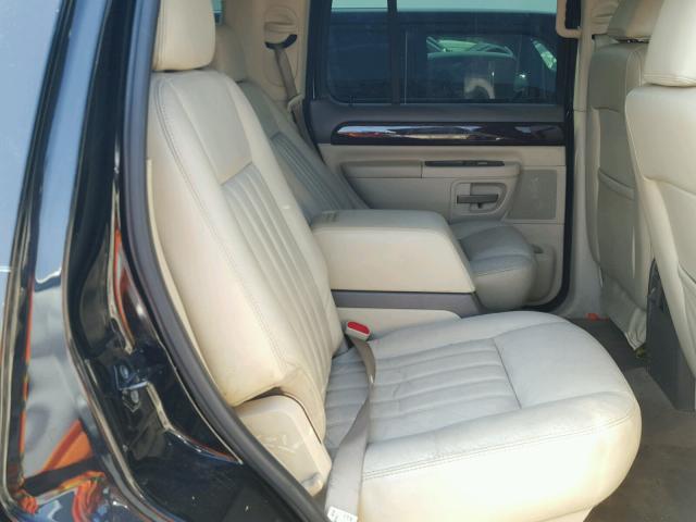 5LMEU68H44ZJ37055 - 2004 LINCOLN AVIATOR 黑色 照片 6