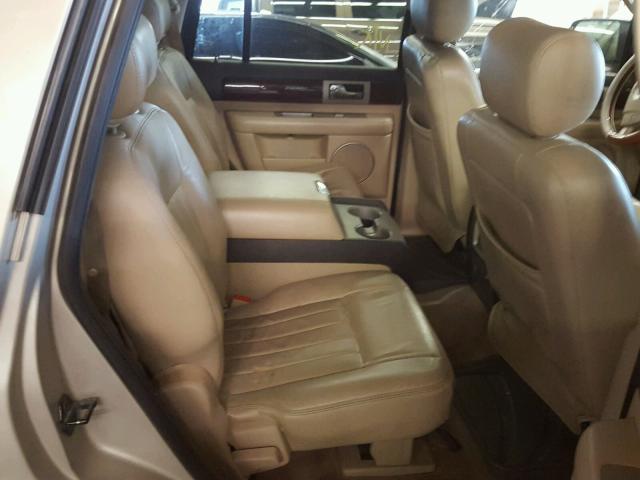 5LMFU28515LJ09799 - 2005 LINCOLN NAVIGATOR ოქროსფერი ფოტო 6