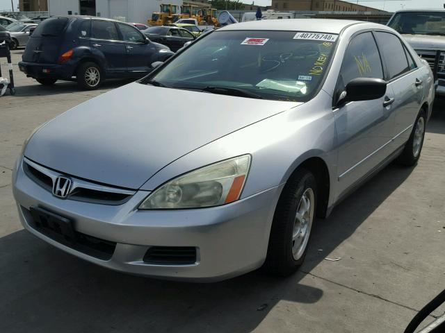 1HGCM56176A107260 - 2006 HONDA ACCORD VAL SILVER photo 2