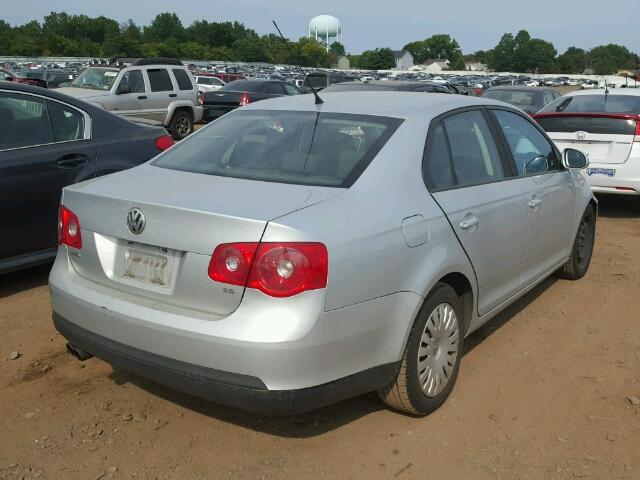 3VWJZ71K48M086020 - 2008 VOLKSWAGEN JETTA S SILVER photo 4