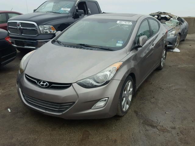 5NPDH4AE2DH194504 - 2013 HYUNDAI ELANTRA SILVER photo 2