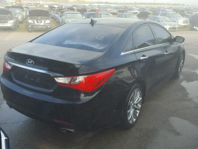 5NPEC4AC4DH568841 - 2013 HYUNDAI SONATA SE BLACK photo 4