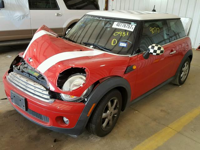 WMWMF335X9TW70981 - 2009 MINI COOPER TWO TONE photo 2