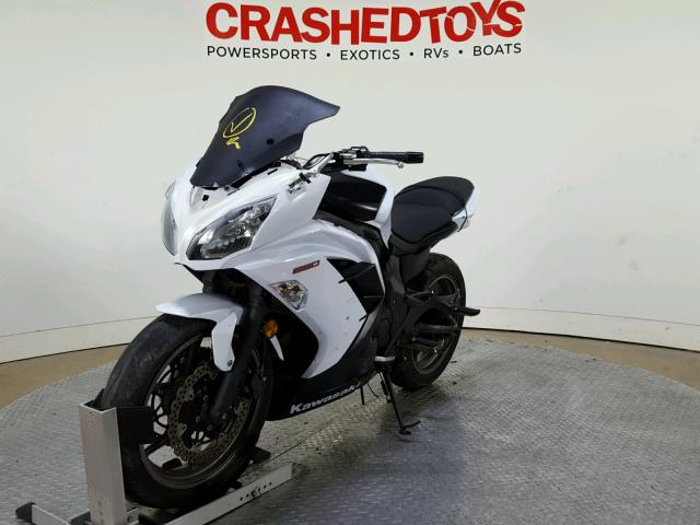 JKAEXEE10DDA08885 - 2013 KAWASAKI EX650 E WHITE photo 4