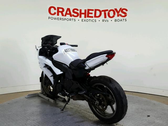 JKAEXEE10DDA08885 - 2013 KAWASAKI EX650 E WHITE photo 6