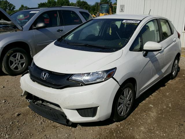 JHMGK5H51HS008970 - 2017 HONDA FIT LX WHITE photo 2