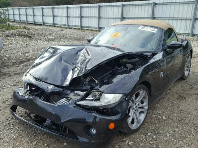 4USBT53555LU10426 - 2005 BMW Z4 3.0 BLACK photo 2