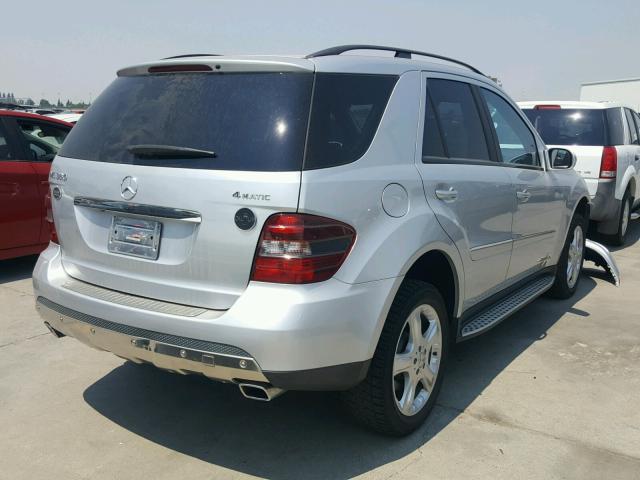 4JGBB86E87A284112 - 2007 MERCEDES-BENZ ML 350 SILVER photo 4