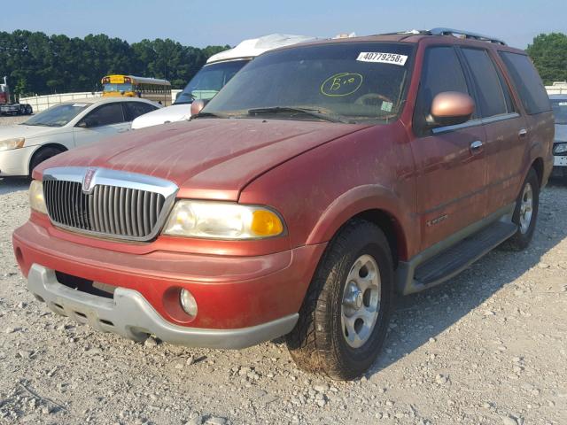 5LMRU27AXYLJ08893 - 2000 LINCOLN NAVIGATOR Czerwony zdjęcie 2