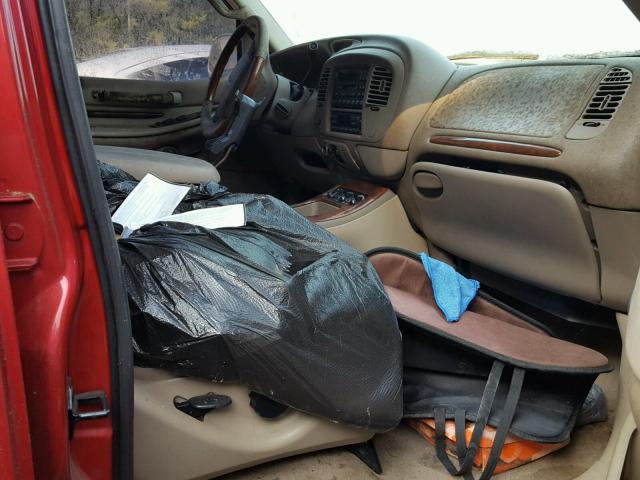 5LMRU27AXYLJ08893 - 2000 LINCOLN NAVIGATOR Czerwony zdjęcie 5