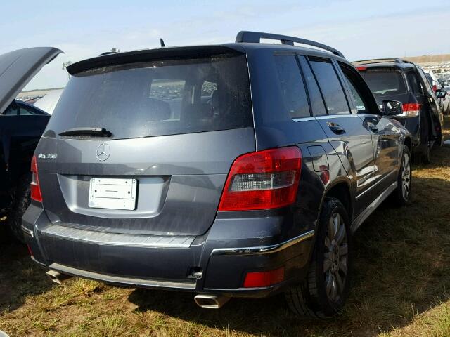 WDCGG5GB2BF557744 - 2011 MERCEDES-BENZ GLK GRAY photo 4