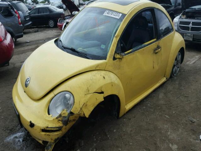 3VWRW31C07M519389 - 2007 VOLKSWAGEN NEW BEETLE YELLOW photo 2