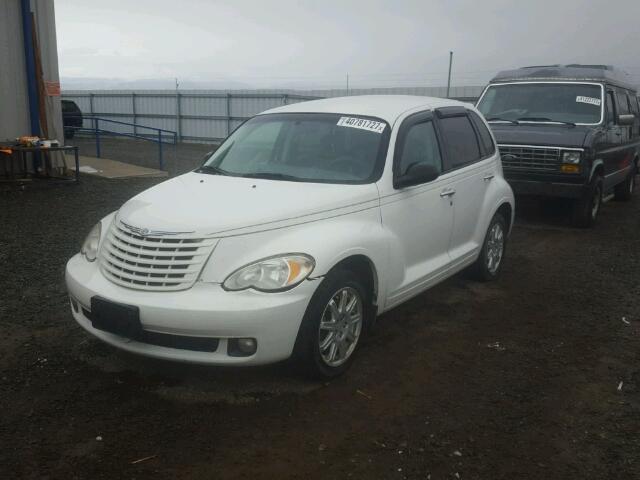 3A8FY58989T566919 - 2009 CHRYSLER PT CRUISER WHITE photo 2