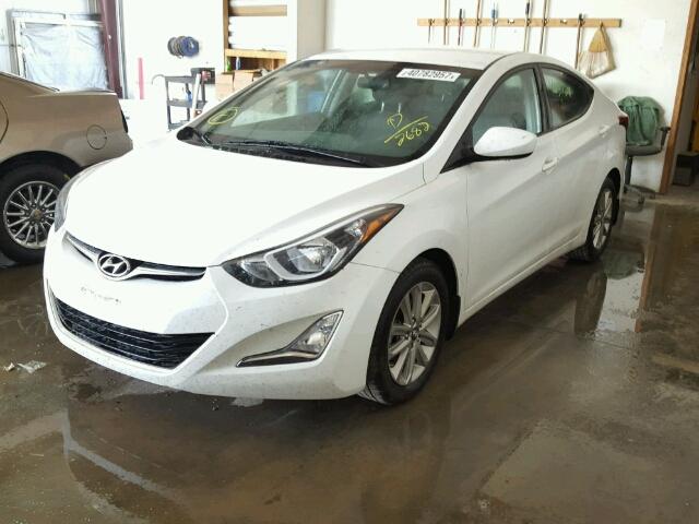 5NPDH4AE0FH632682 - 2015 HYUNDAI ELANTRA SE WHITE photo 2