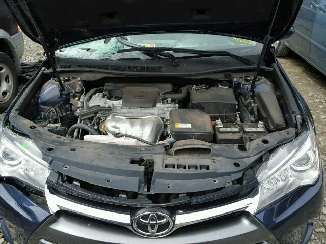 4T4BF1FK7GR549544 - 2016 TOYOTA CAMRY LE BLUE photo 7