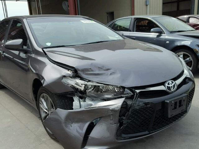 4T1BF1FK0GU563635 - 2016 TOYOTA CAMRY GRAY photo 9