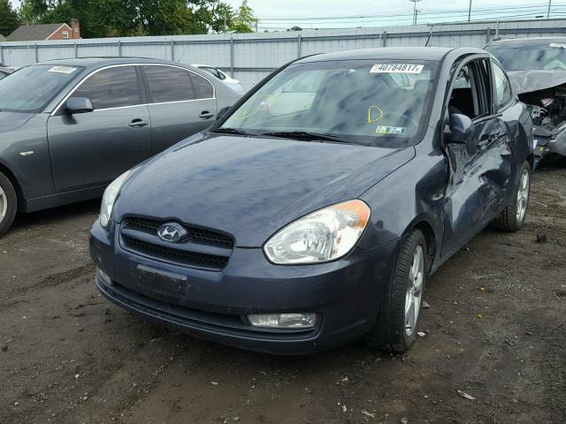 KMHCN36C87U028063 - 2007 HYUNDAI ACCENT SE GRAY photo 2