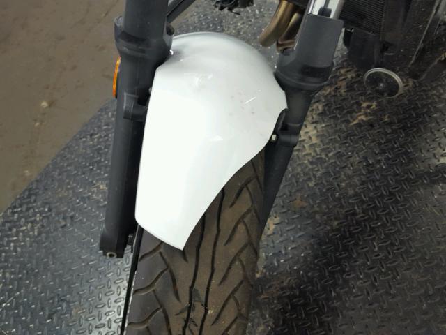 JKAENEB13FDA03922 - 2015 KAWASAKI EN650 B GRAY photo 10