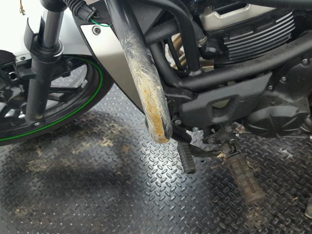 JKAENEB13FDA03922 - 2015 KAWASAKI EN650 B GRAY photo 13