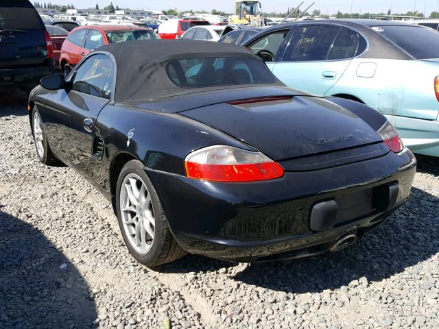 WP0CA29853U624372 - 2003 PORSCHE BOXSTER BLACK photo 3