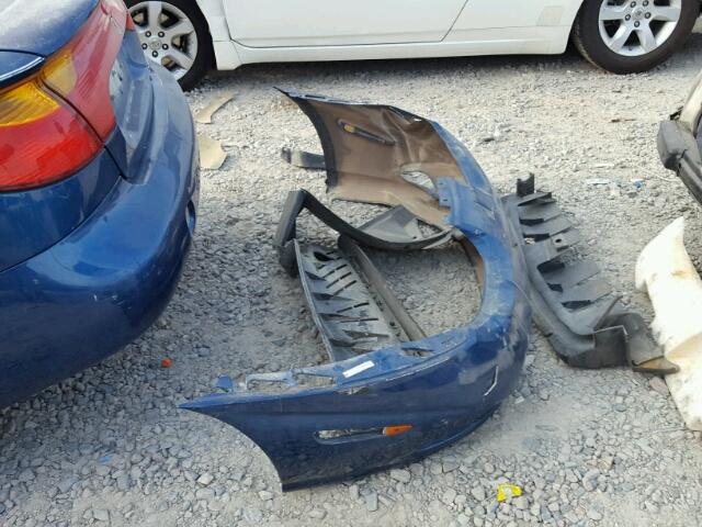 1G8ZR12752Z274364 - 2002 SATURN SC2 BLUE photo 9